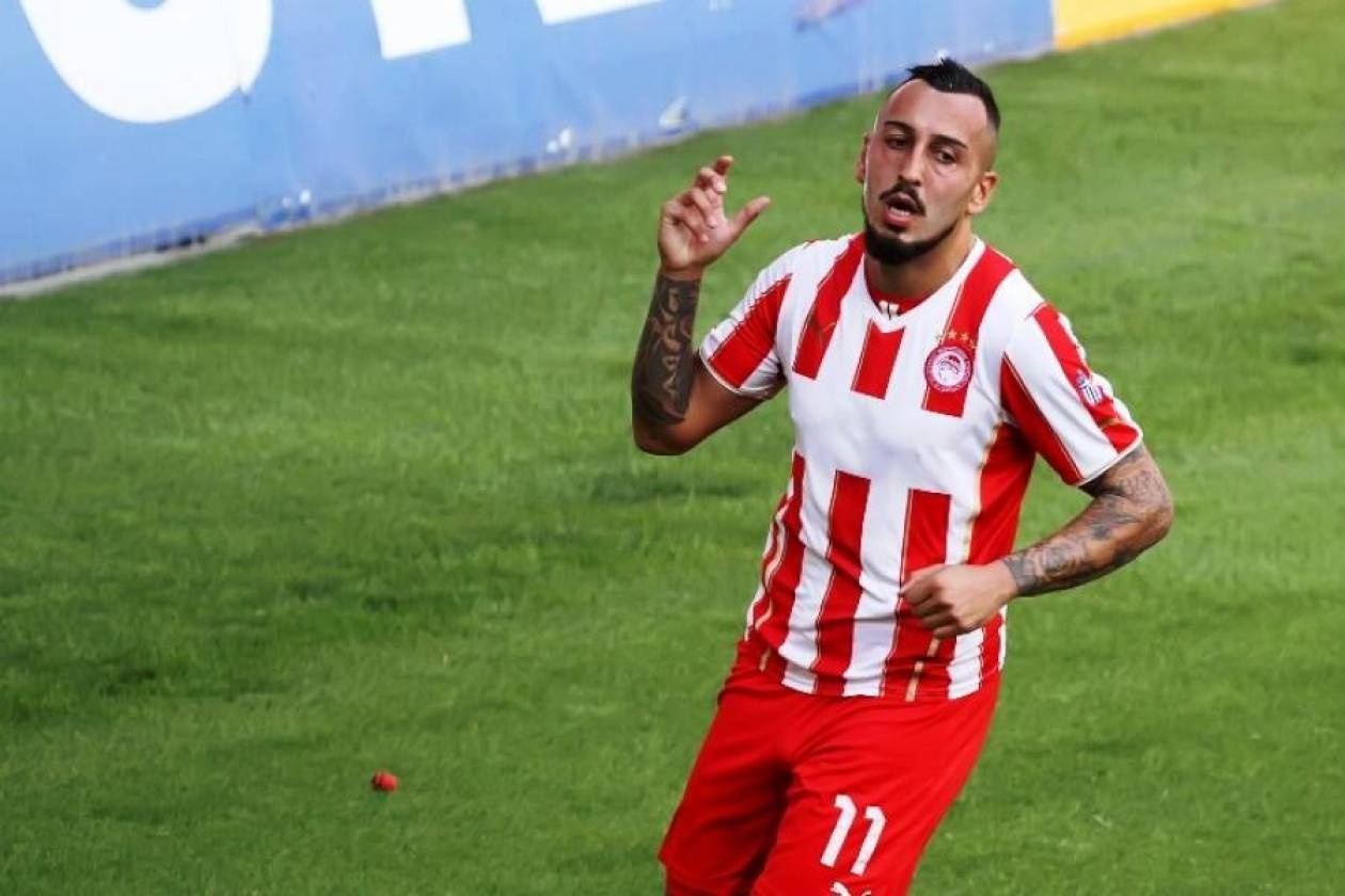 Αποθέωση για Μήτρογλου στο Περιστέρι