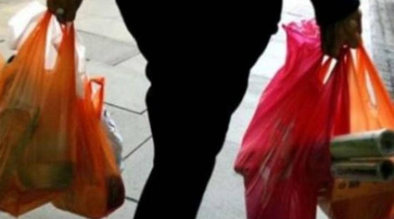 Προς απαγόρευση η πλαστική σακούλα