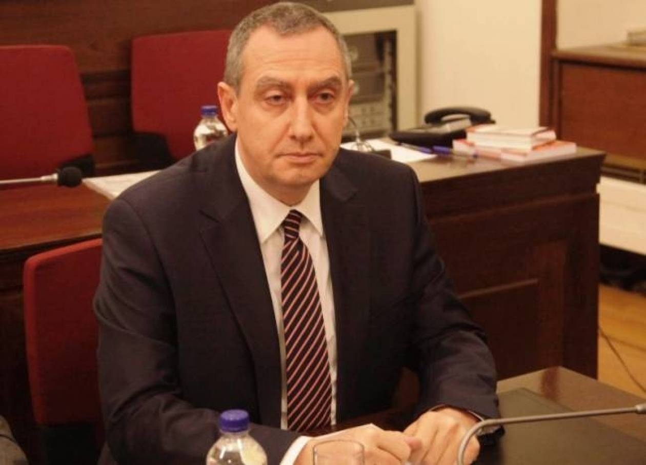 Στην Κεφαλονία για το σεισμό ο Μιχελάκης