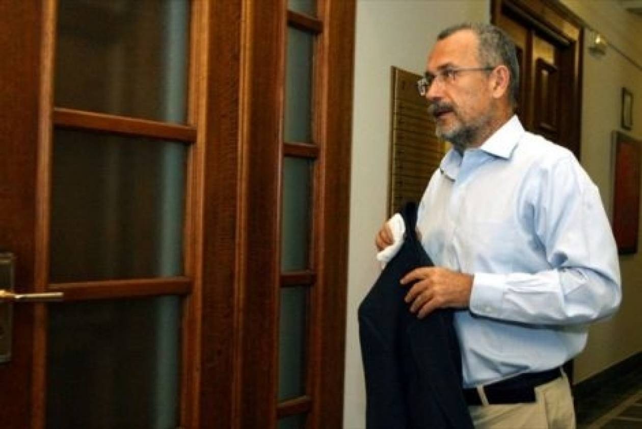 Παραιτείται ο Παντελής Καψής