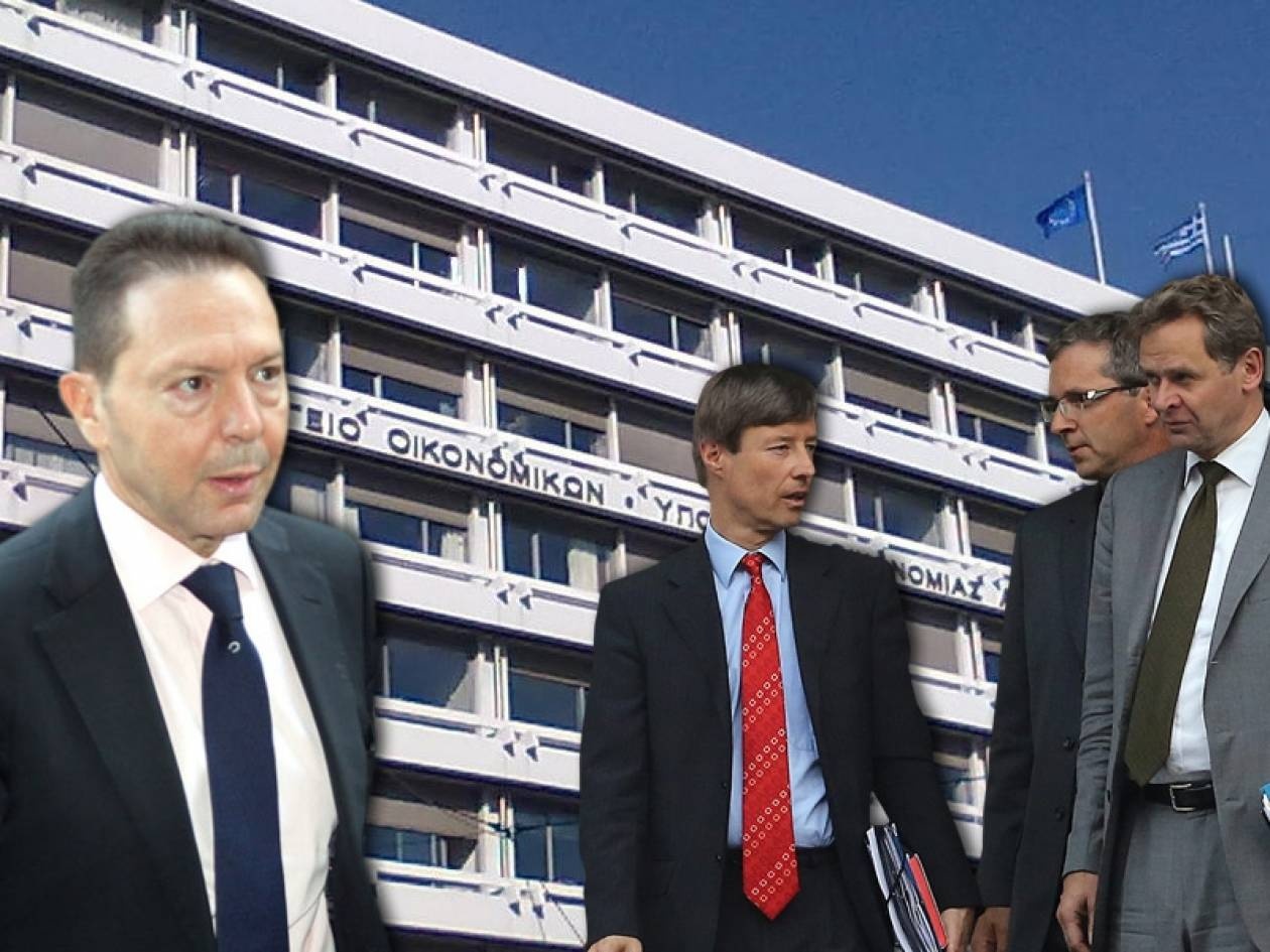 Δραματική διαπραγμάτευση με την τρόικα