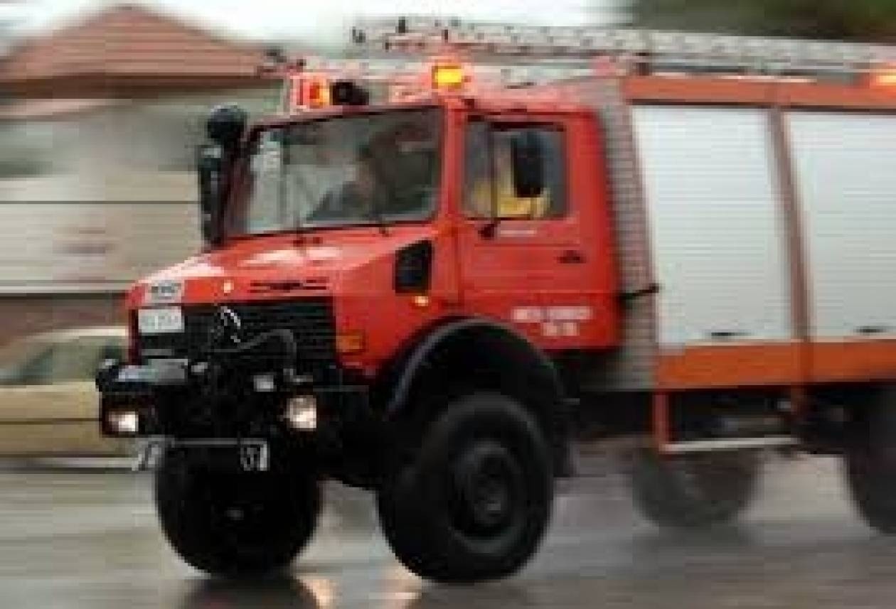 Φωτιά σε αυτοκίνητο στη Νέα Ιωνία Βόλου
