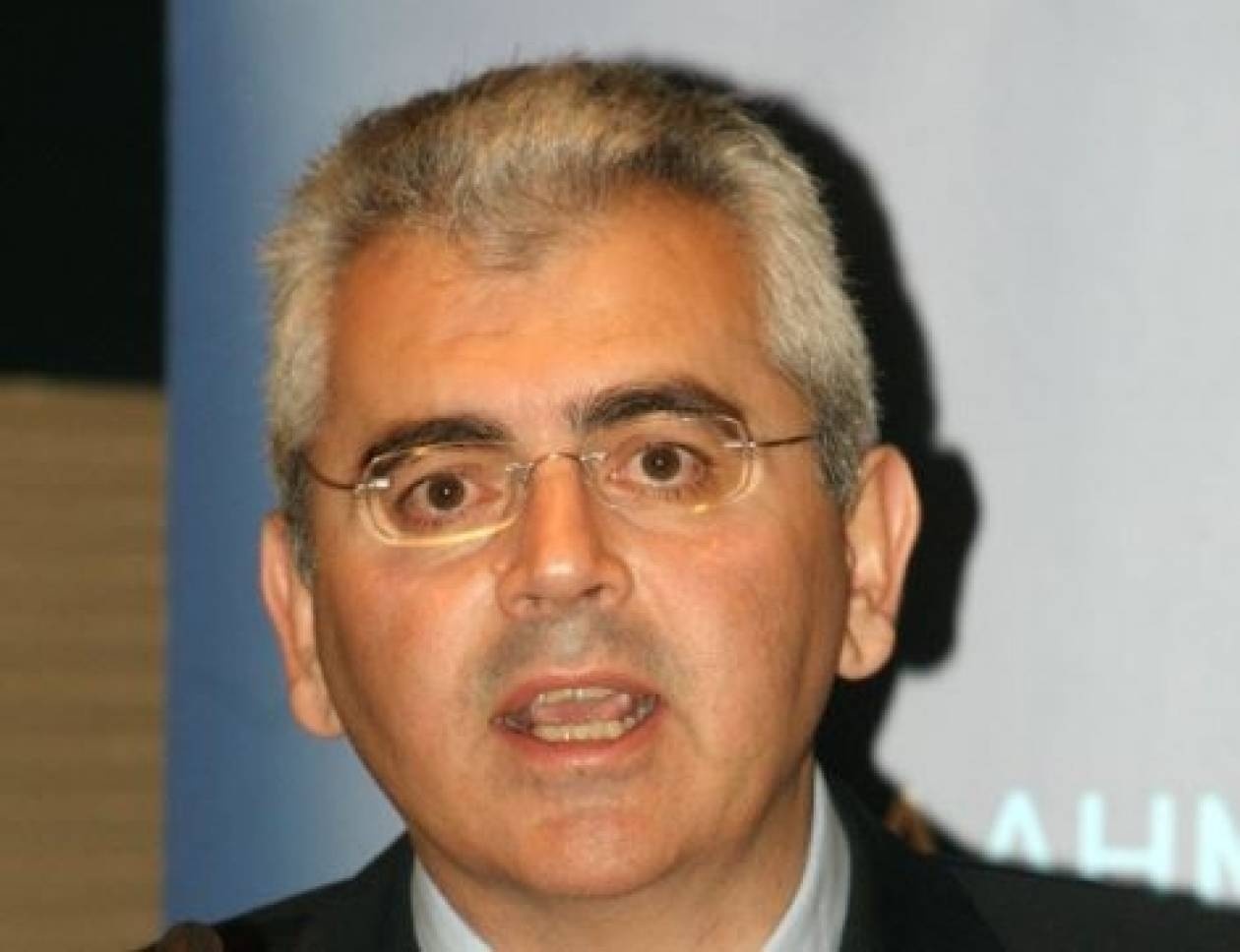 Στάση αναμονής από τον Χαρακόπουλο
