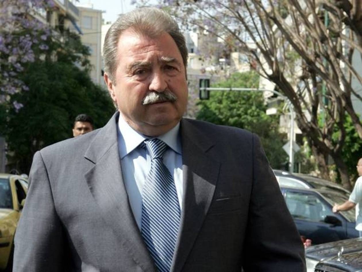 Απομακρύνει τον οδηγό του ο Ι. Τραγάκης