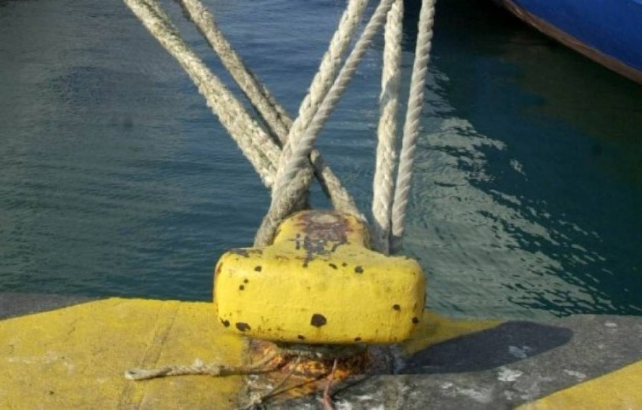 Δεμένα τα πλοία την Πρωτομαγιά