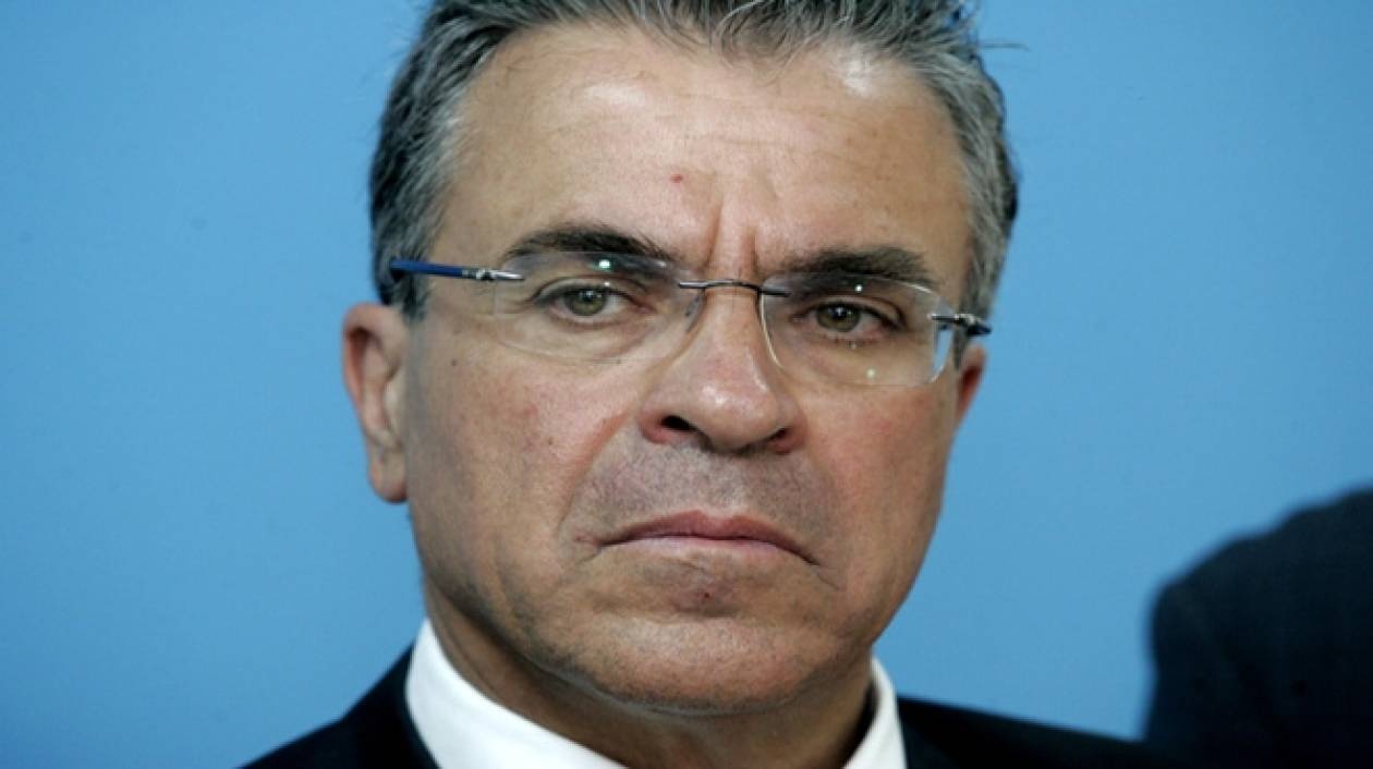 Τα «γυρίζει» ο Ντινόπουλος