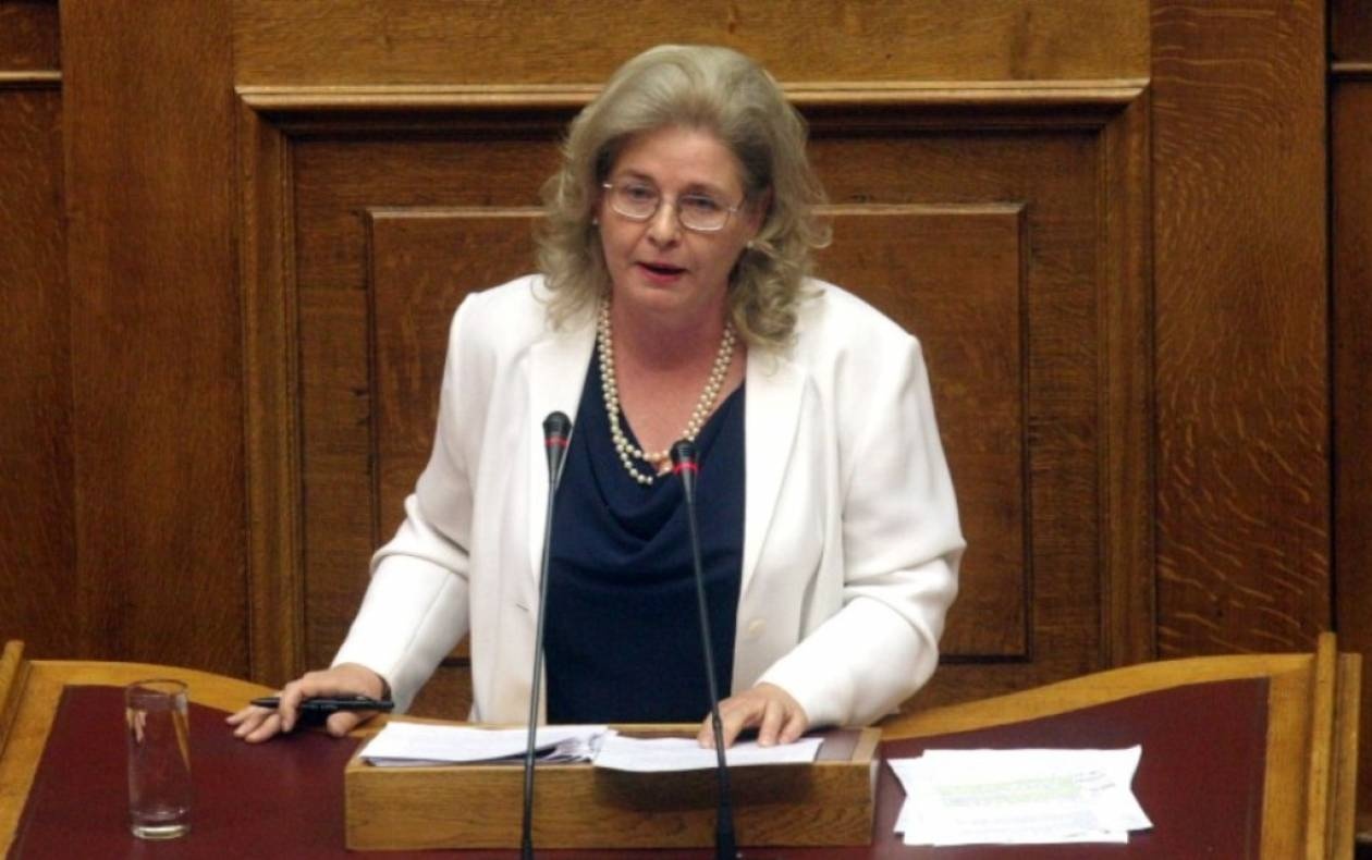 Σε κατ΄ οίκον περιορισμό η Ζαρούλια