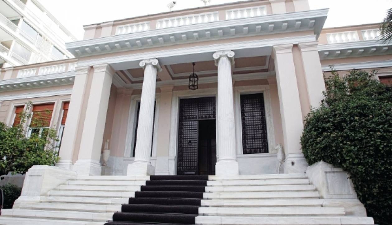 Σε εξέλιξη η διυπουργική στο Μαξίμου