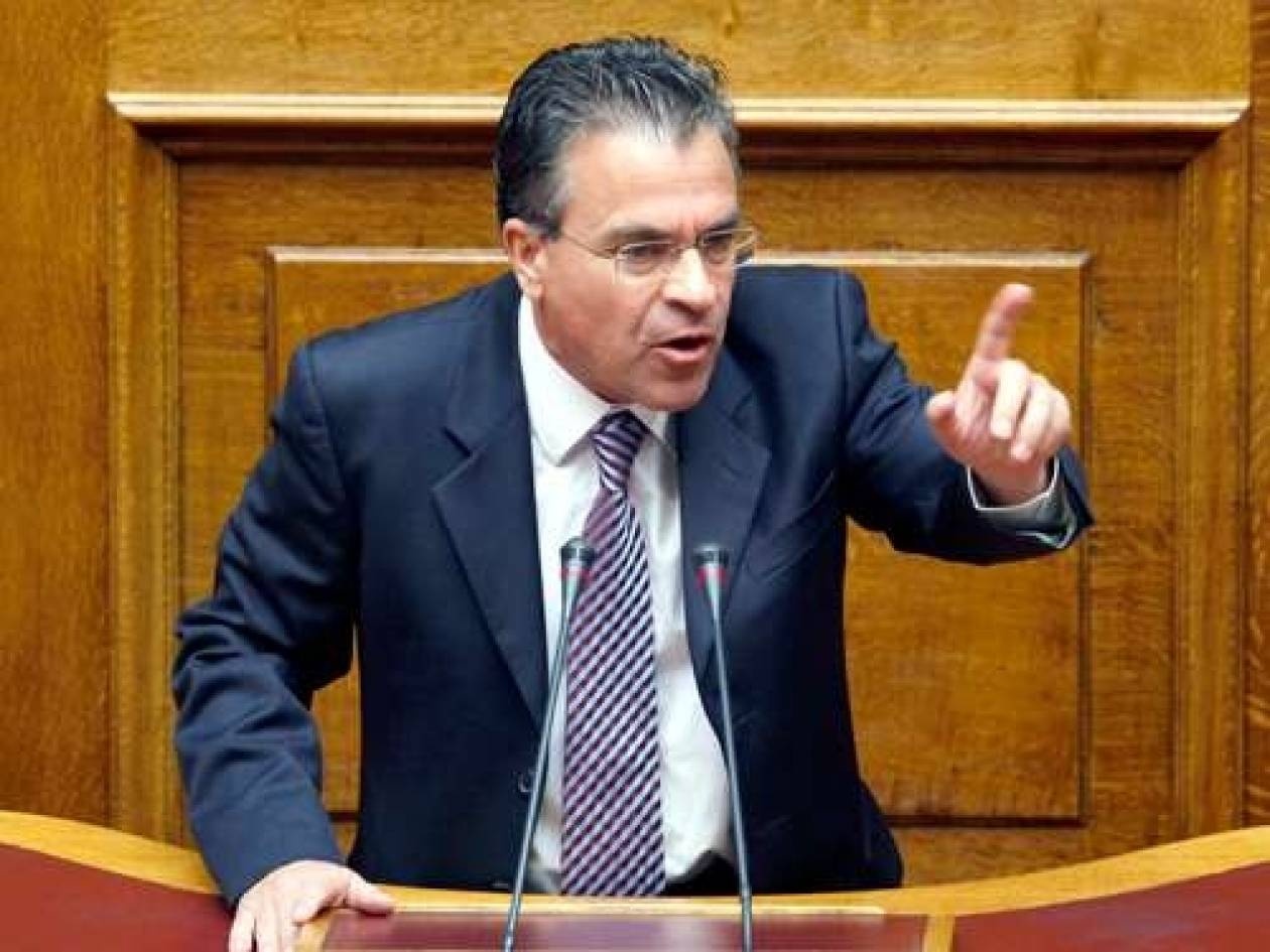 Όχι Ντινόπουλου σε επιστροφές από ΑΝΕΛ