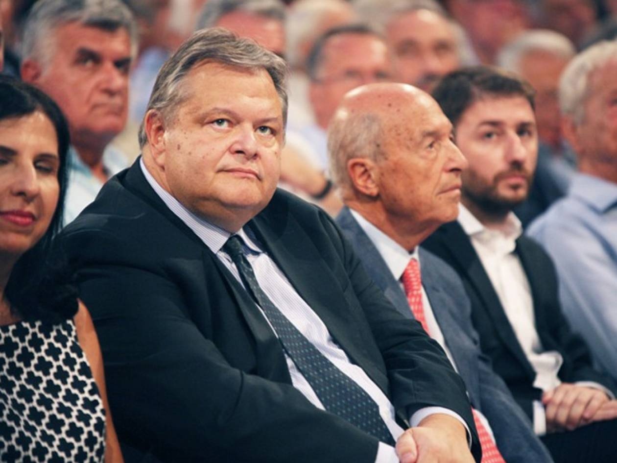 Bενιζέλος: Ευτελείς συμπεριφορές που προσβάλλουν την παράταξη (pics&vid)