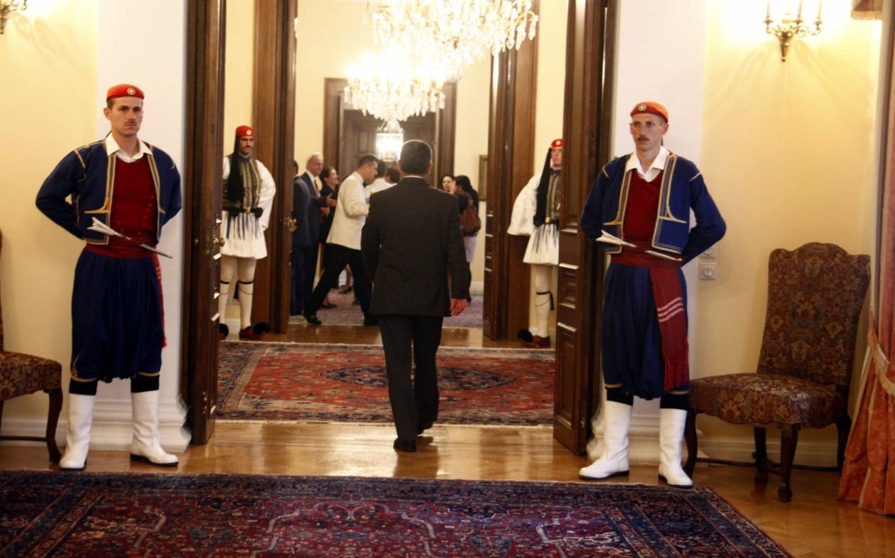 Τα εθνικά θέματα «βγάζουν» Πρόεδρο