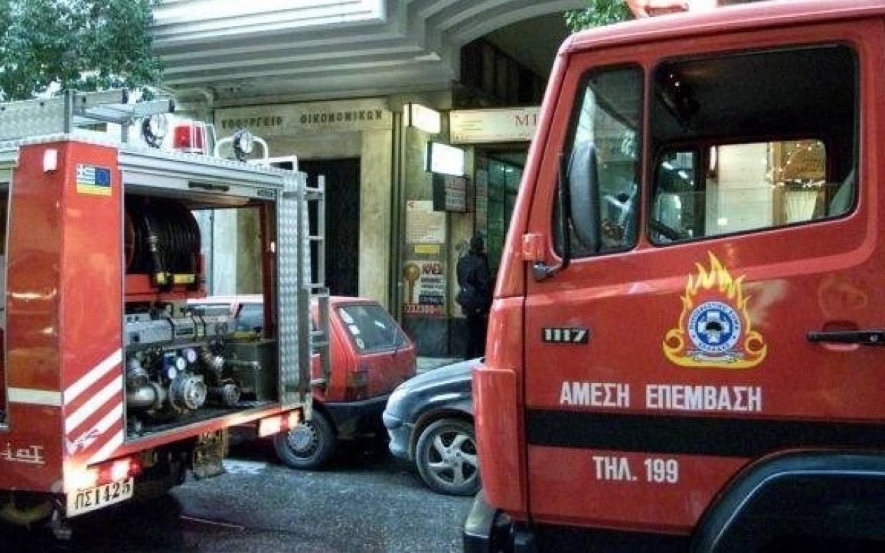 Υπό έλεγχο η φωτιά στου Ρέντη