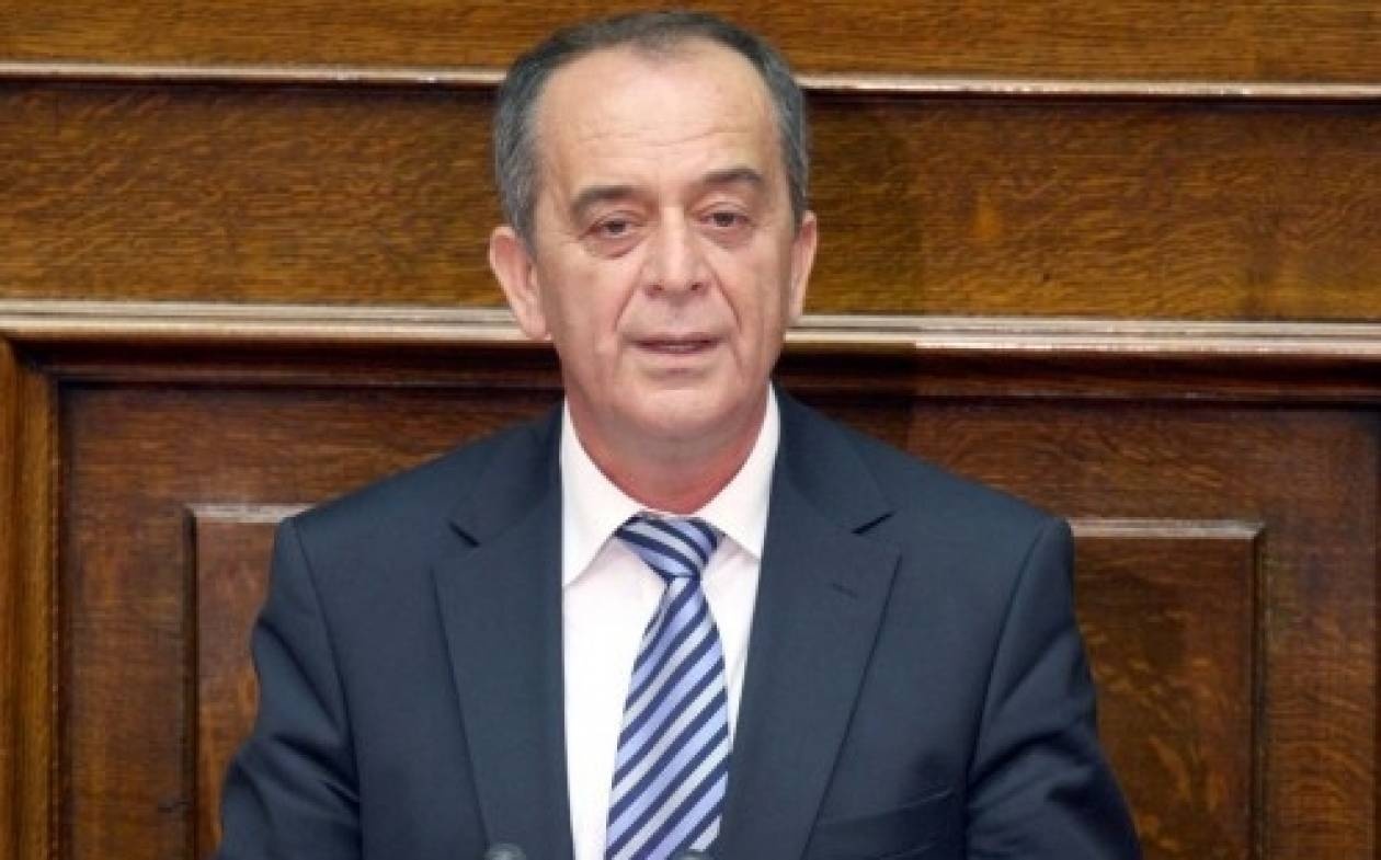 Νέα πρόκληση Χατζηοσμάν μέσα στη Βουλή!