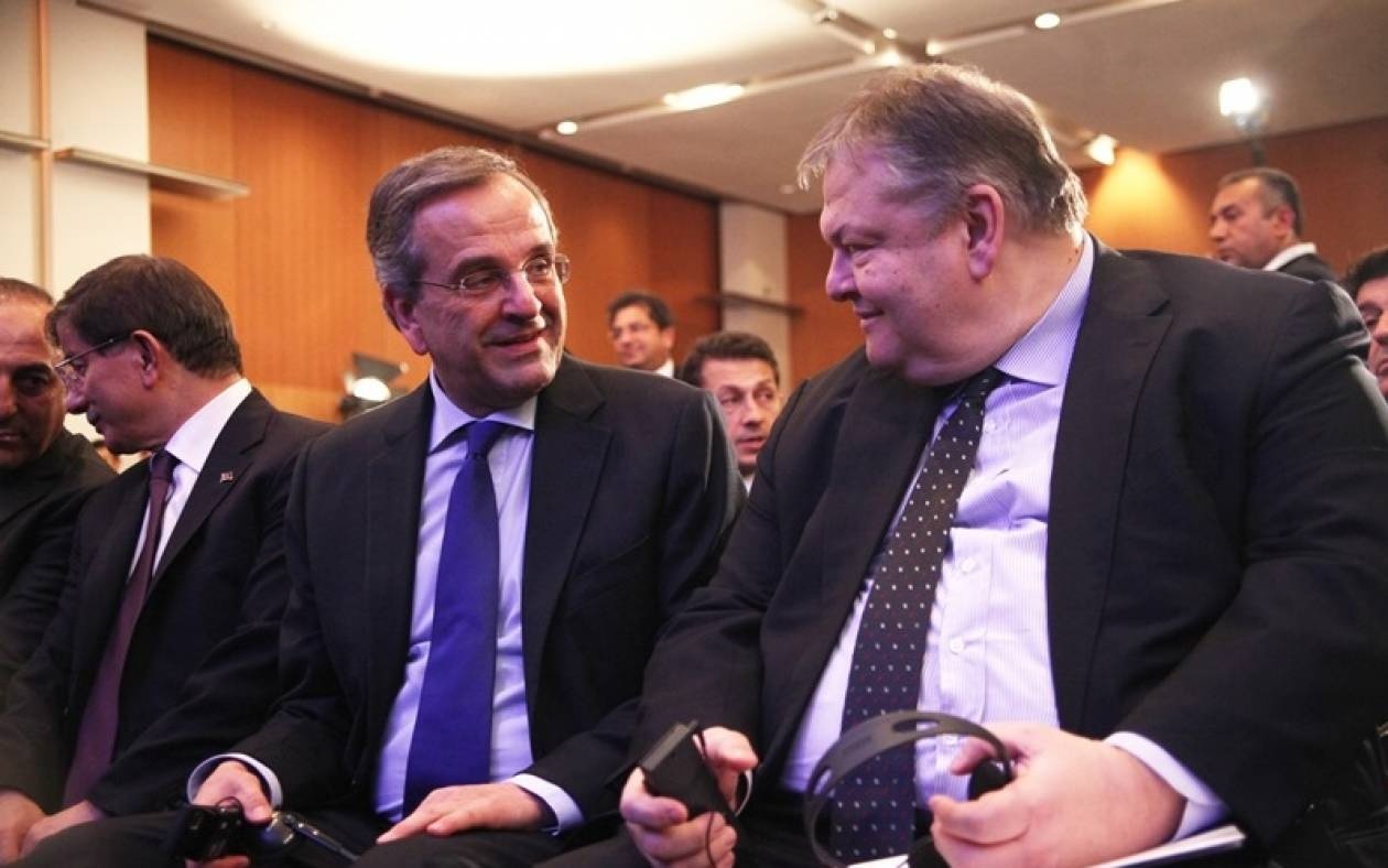 Η τρόικα «αποσύρει» τον Σαμαρά