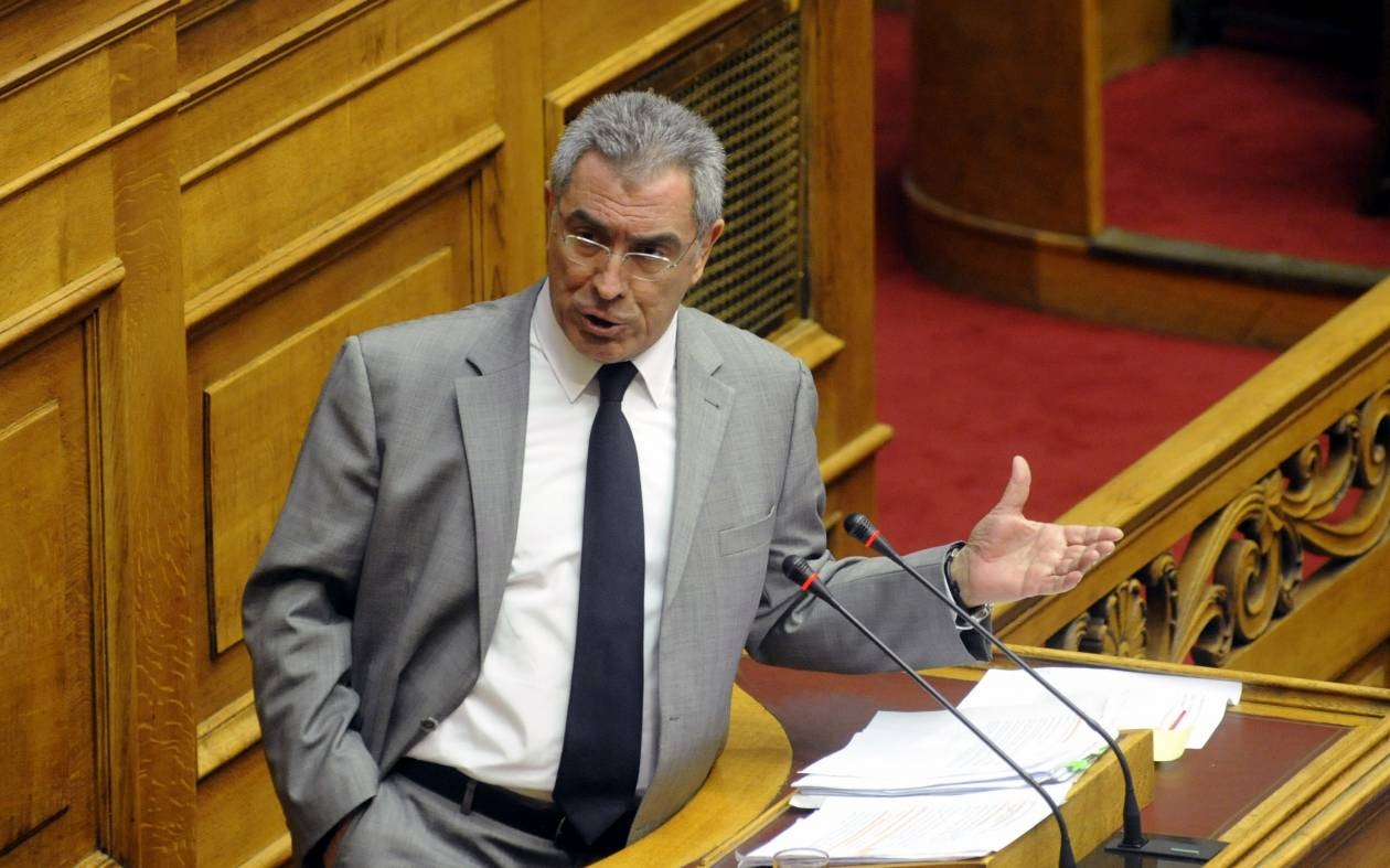 Καπερνάρος: Πολιτικά αδρανές υλικό ο Δήμας