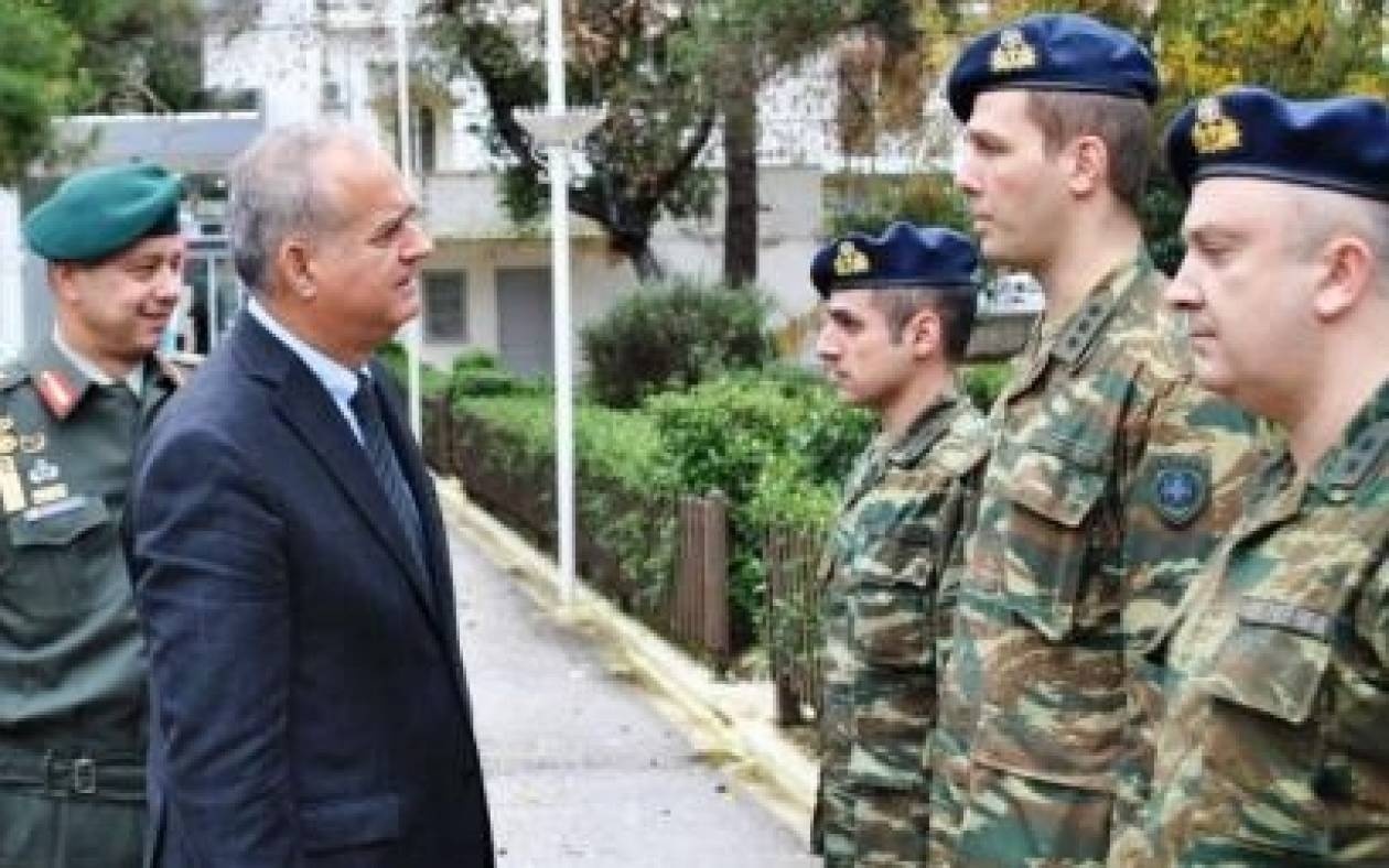 Επίσκεψη ΥΦΕΘΑ στο 700 ΣΕ