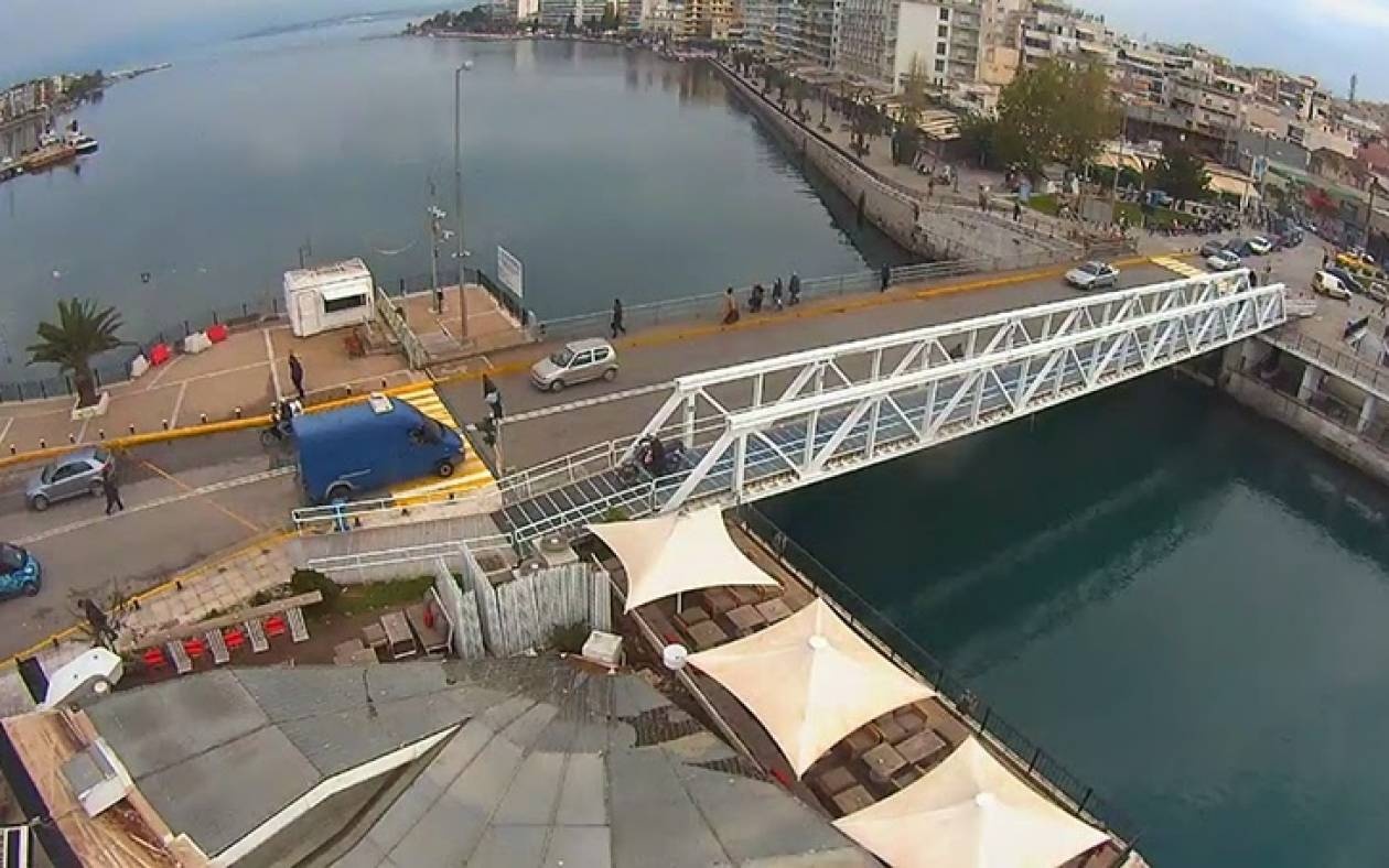 Άνοιξε η γέφυρα Ευρίπου στη Χαλκίδα
