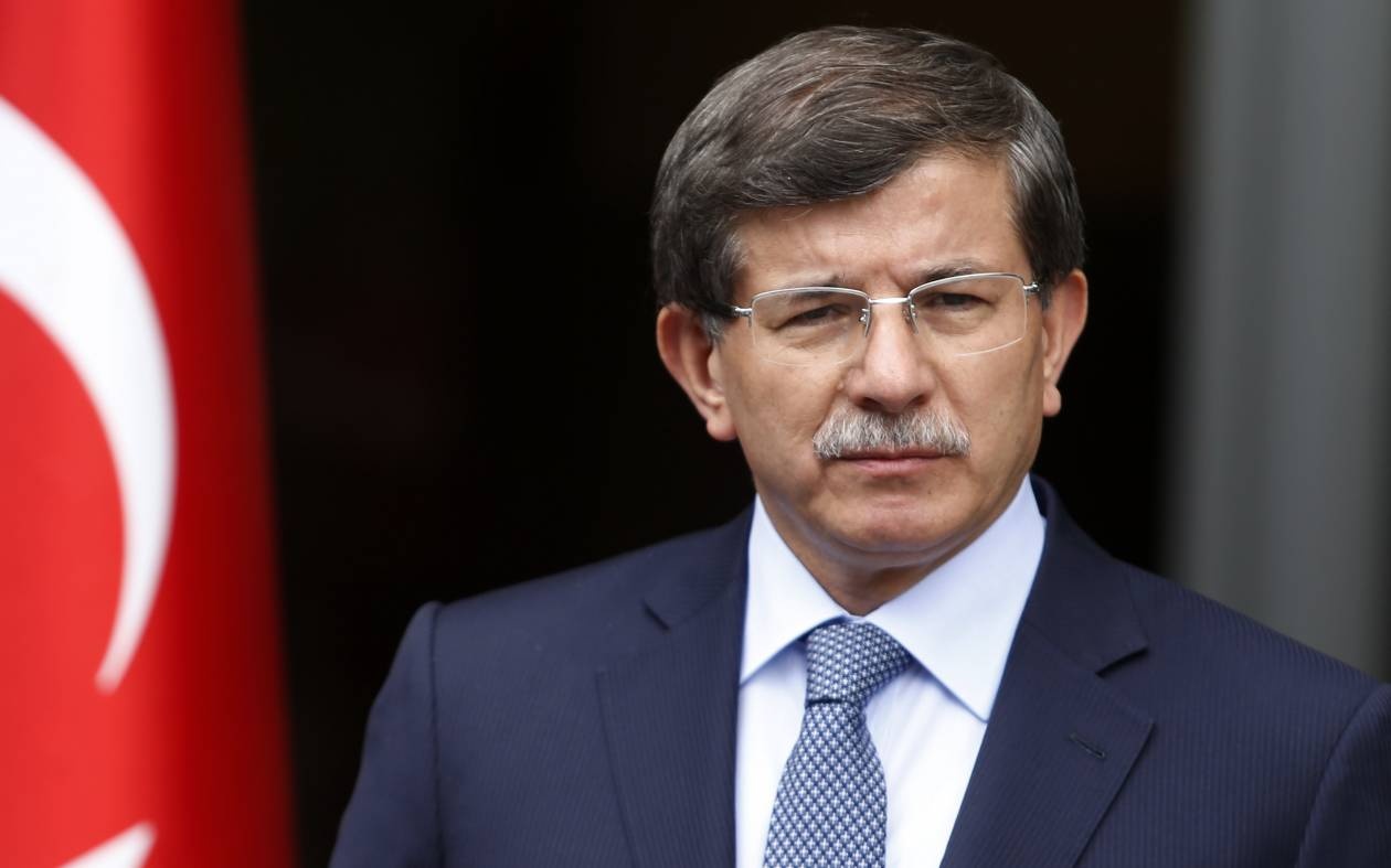 Νταβούτογλου: Σε κρίσιμη καμπή το κουρδικό