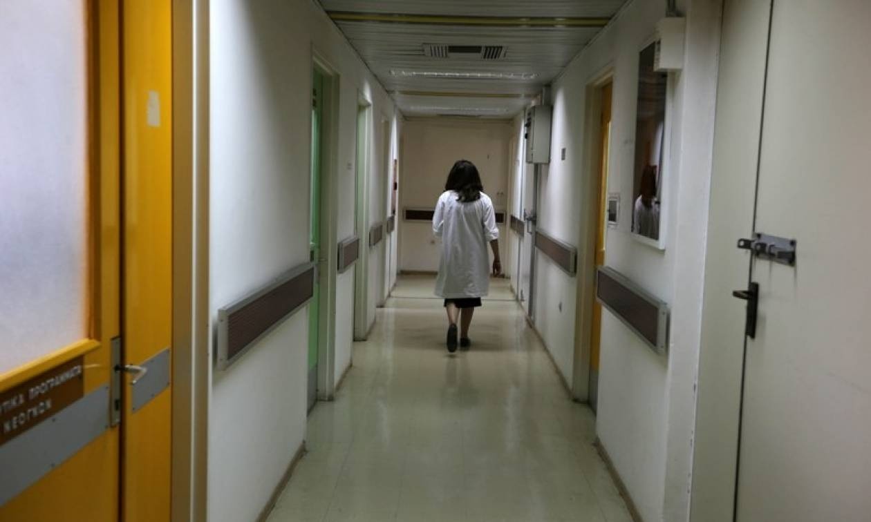 «Επιτυχία του ΠΑΣΟΚ» οι ρυθμίσεις για εφημερίες και ειδικευόμενους