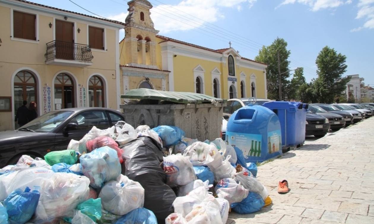 Πύργος: Άρχισε η αποκομιδή των σκουπιδιών