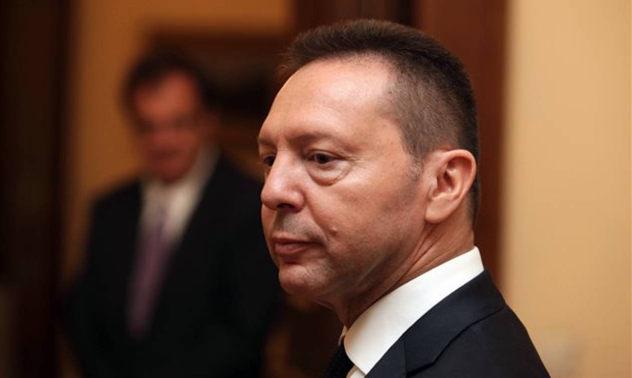 Forget it Γιάννης: Ή τραπεζίτης ή πολιτικός