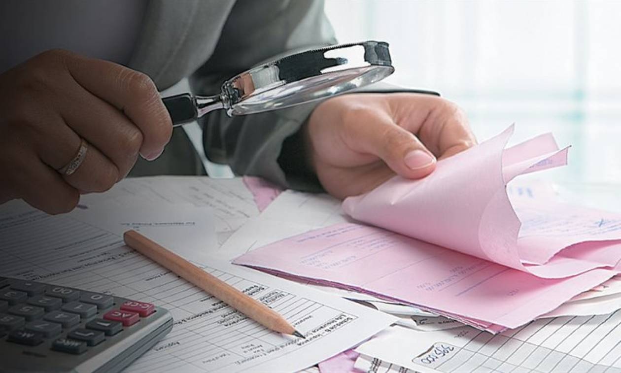 Στο στόχαστρο 54.246 πολίτες που έβγαλαν χρήματα στο εξωτερικό