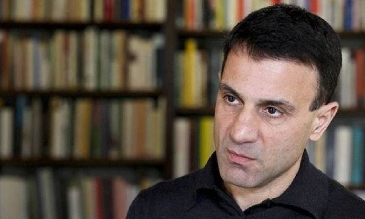 Λαπαβίτσας: Οι δανειστές μάς εκβιάζουν ωμά