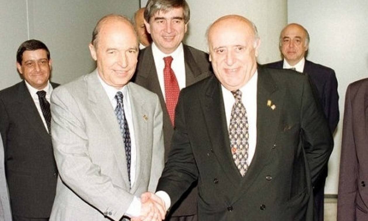 Σαν σήμερα το 1997 Σημίτης και Ντεμιρέλ υπογράφουν τη Συμφωνία της Μαδρίτης - Newsbomb