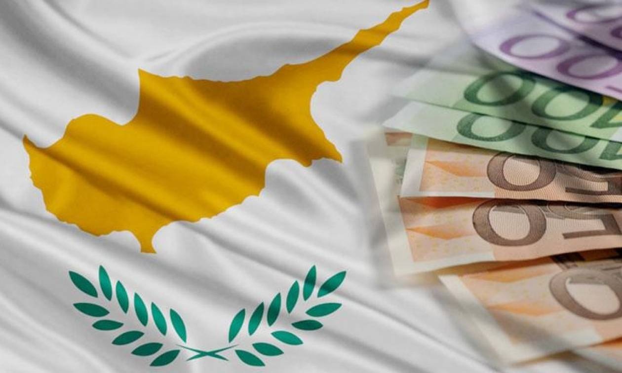 Θετική απόκλιση ελλείμματος 0,9% του ΑΕΠ