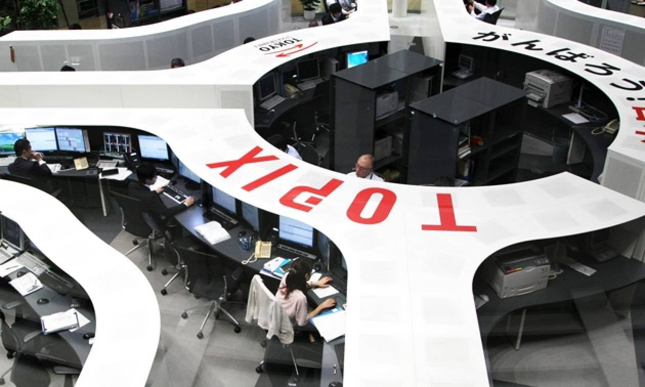 Με πτώση άνοιξε η εβδομάδα στον Nikkei