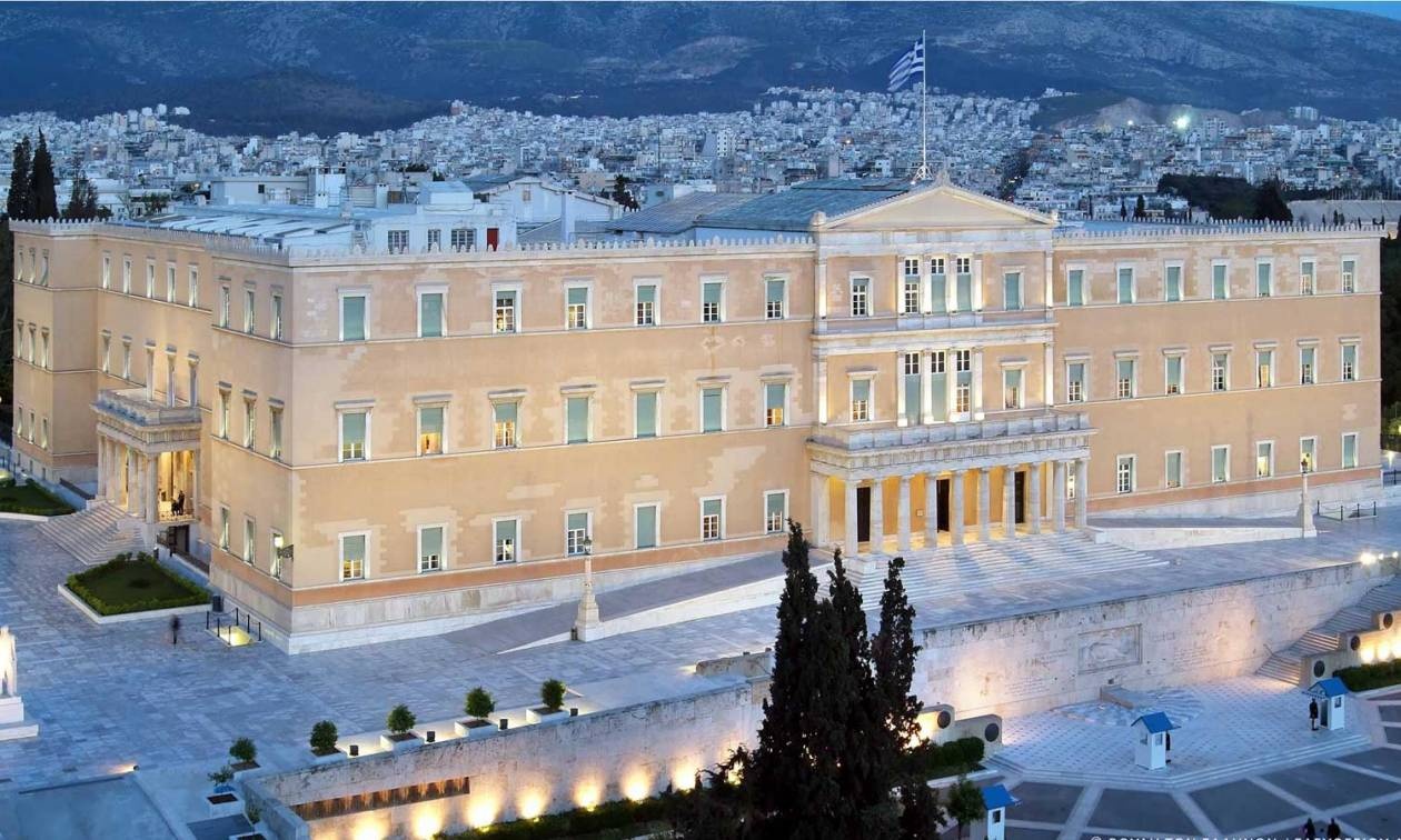 Στη Βουλή η «μάχη» για τον προϋπολογισμό