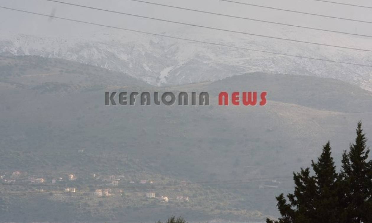 Κεφαλονιά: Στα λευκά η Φάλαρη (pics)