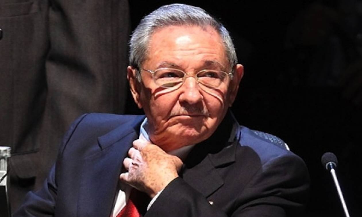 Στο Παρίσι τον Φεβρουάριο ο Ραούλ Κάστρο