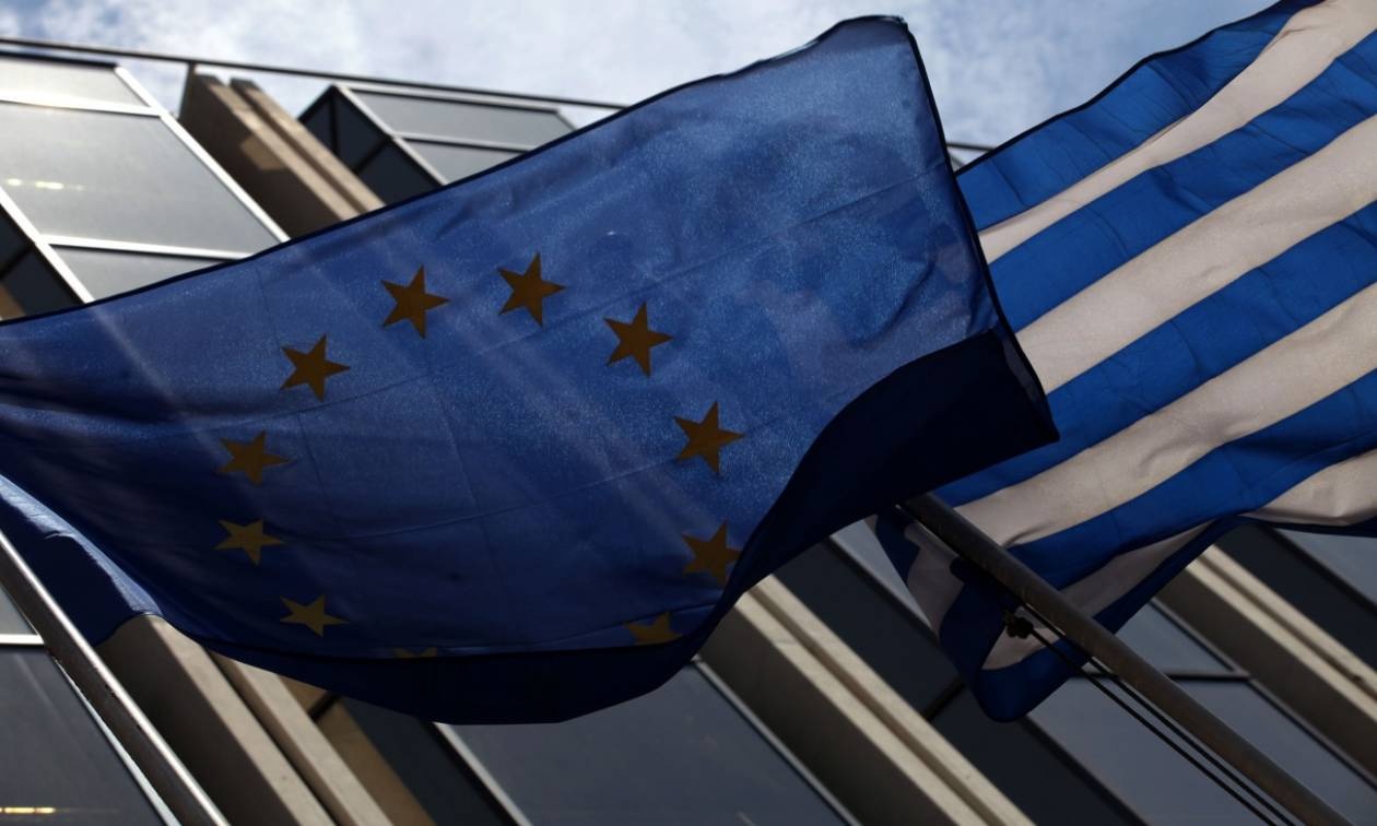 Κομισιόν: Η Ελλάδα πρέπει να κάνει βελτιώσεις στο σχέδιο για το προσφυγικό