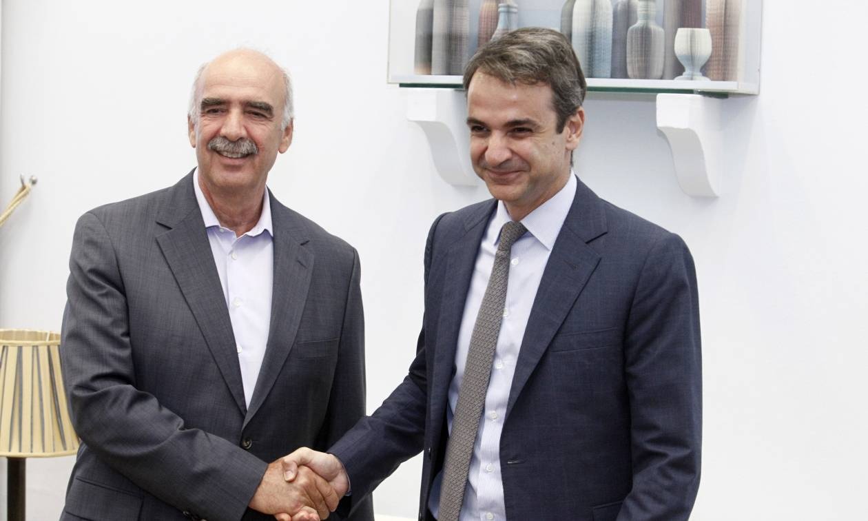 Τετ-α-τετ Μητσοτάκη - Μεϊμαράκη στη Βουλή (pics)