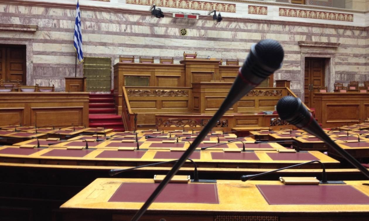 Γραφείο Προϋπολογισμού της Βουλής: Κίνδυνοι για την οικονομία ακόμη και νέο μνημόνιο