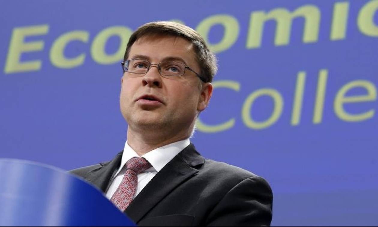 Ντομπρόβσκις: Ήρθε η ώρα για την εκταμίευση της δόσης στην Ελλάδα
