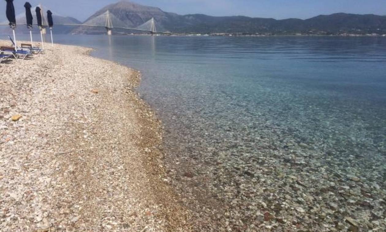 Δείτε πού ξέβρασε σφαίρες η θάλασσα!