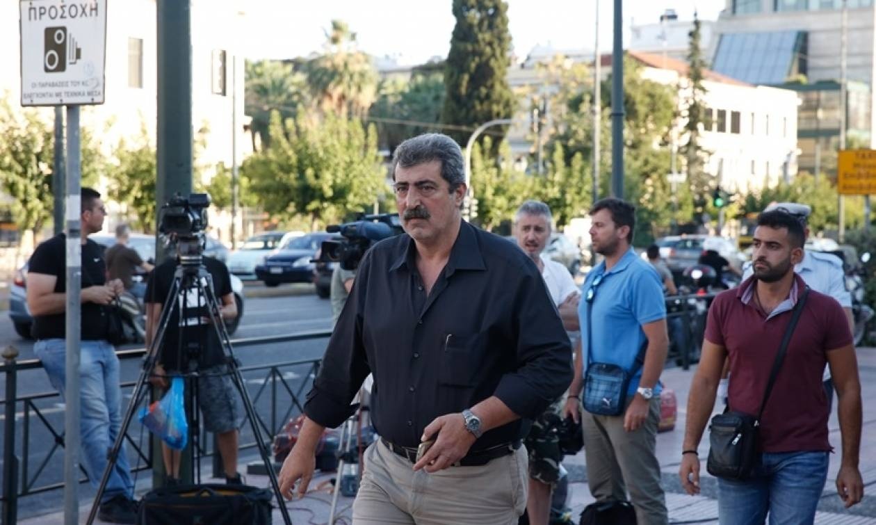 Εσπευσμένα στο νοσοκομείο ο Παύλος Πολάκης
