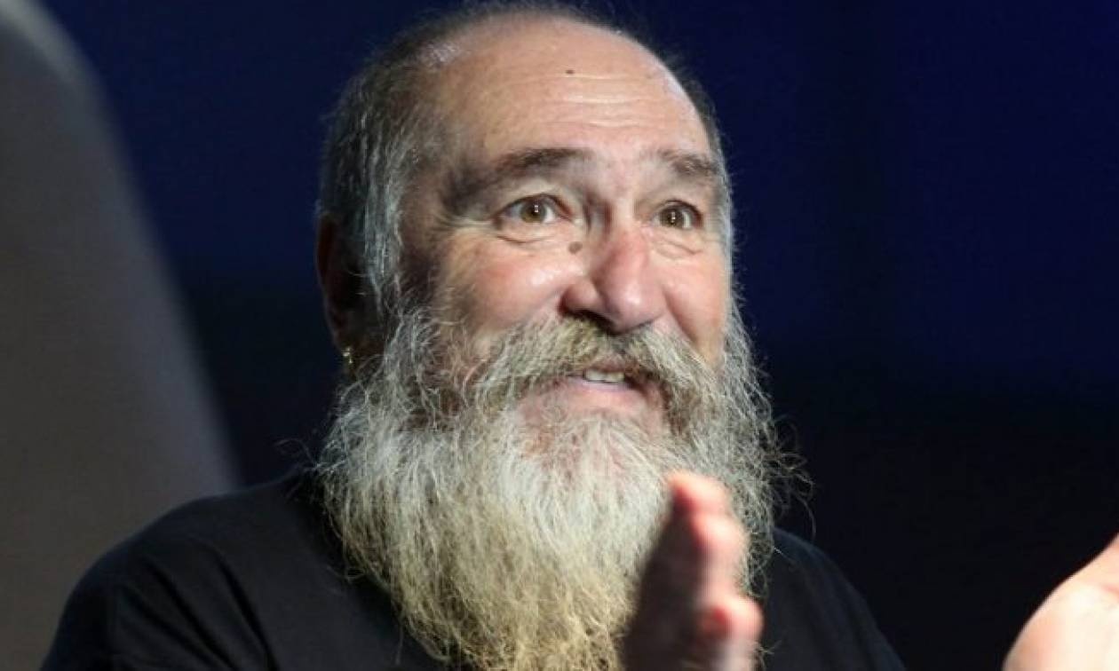 Πέθανε ο Τζίμης Πανούσης