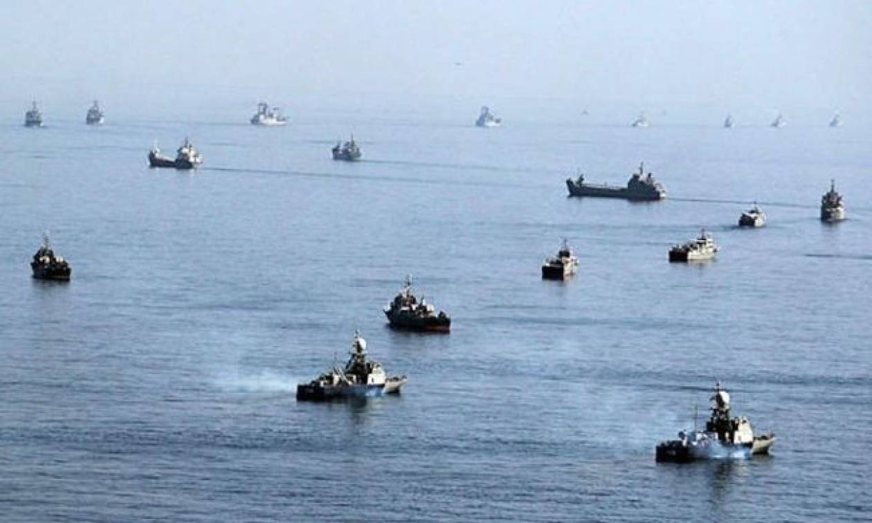 Οι ΗΠΑ αναζητούν «προθύμους» για να βοηθήσουν στο άνοιγμα των Στενών του Ορμούζ