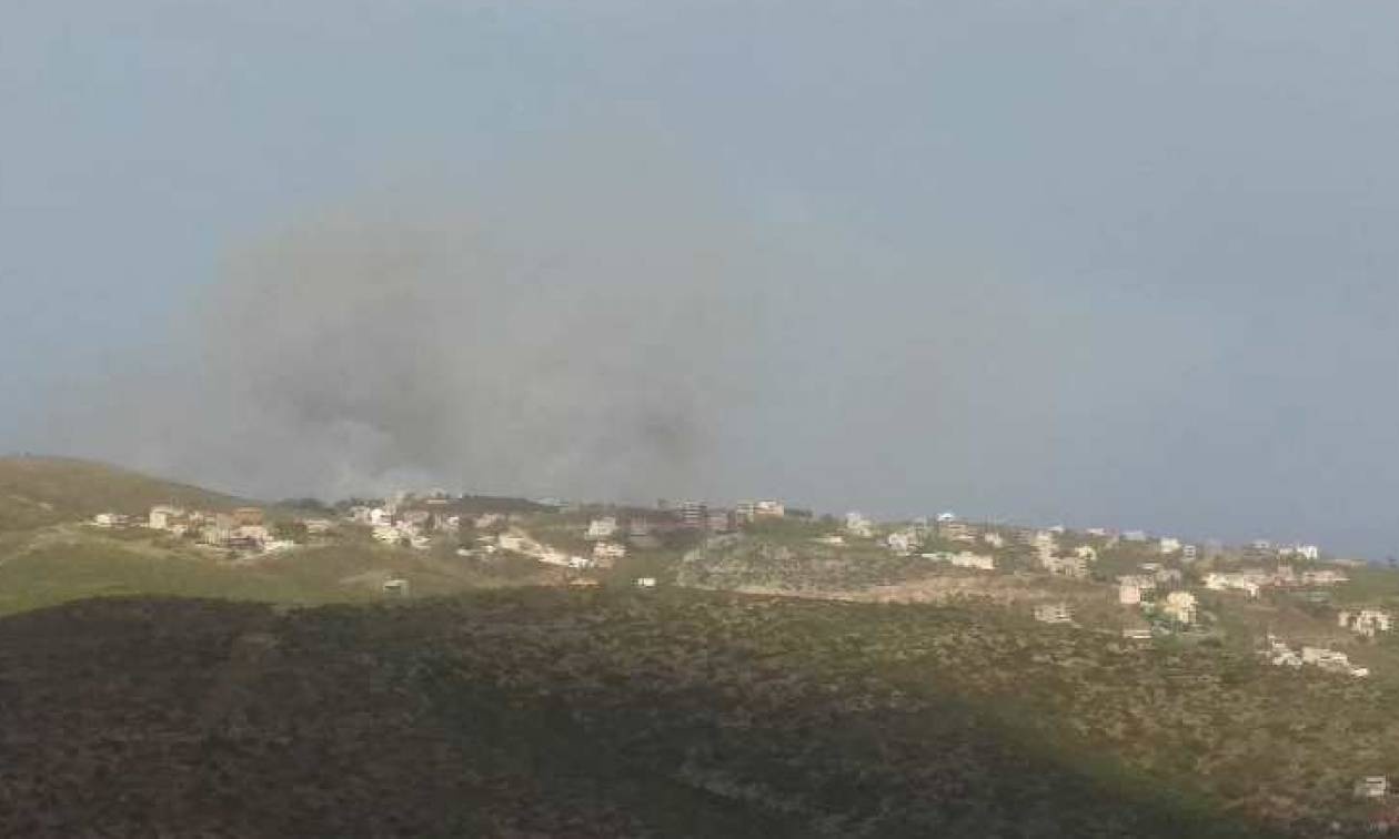Φωτιά ΤΩΡΑ στην Πεντέλη: Καίγονται σπίτια στην Πεντέλη