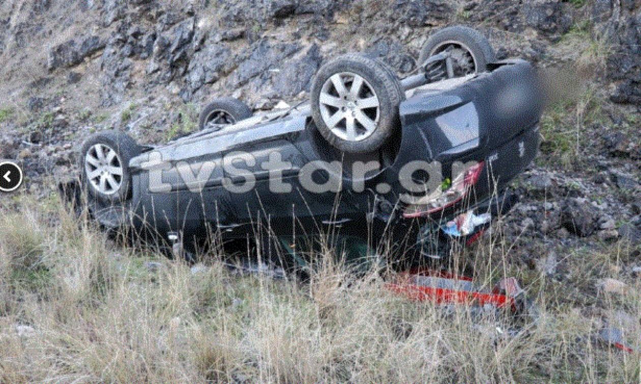 Φθιώτιδα: Ι.Χ. τούμπαρε - Άγιο είχε ο οδηγός (pics)