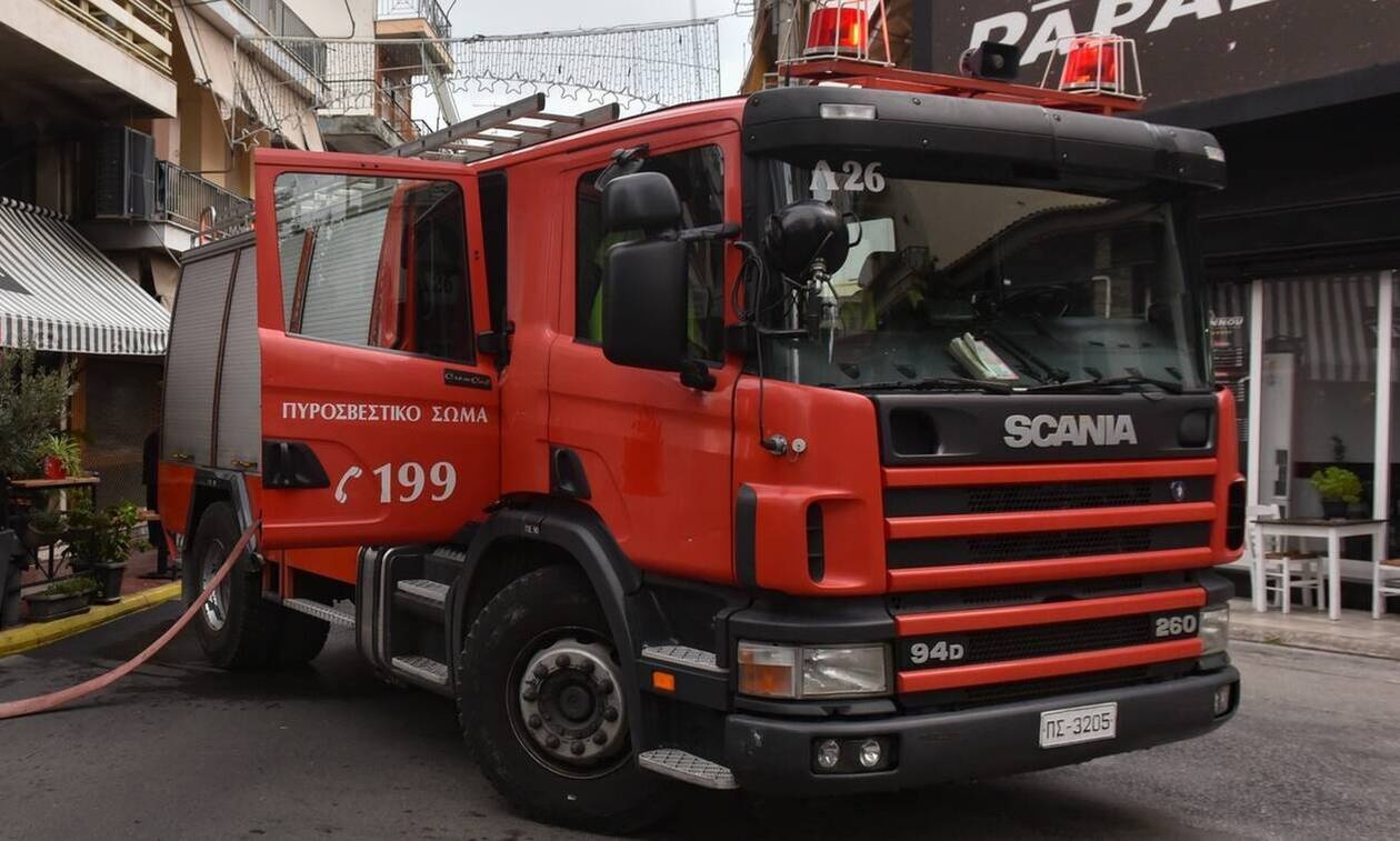 Φωτιά ΤΩΡΑ σε καταυλισμό προσφύγων στη Σάμο