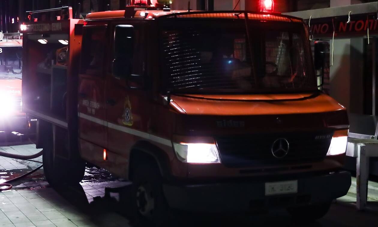 Φωτιά σε κτήριο στο Αιγάλεω