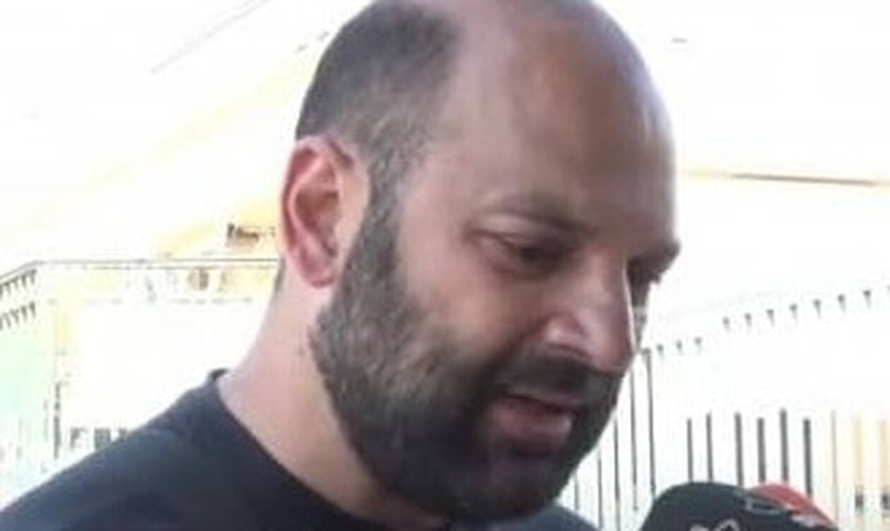 Ώρα να υποκλιθούμε στον τραγικό πατέρα...