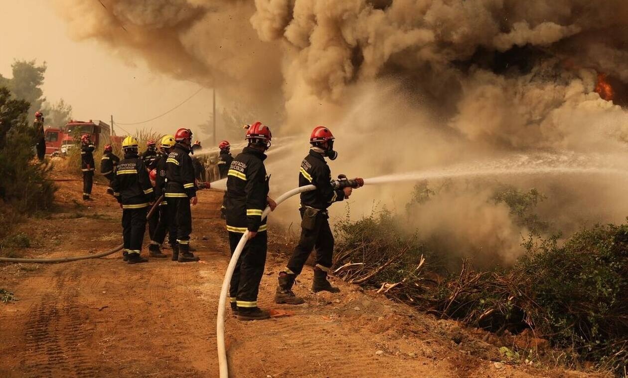 Φωτιά ΤΩΡΑ: Μεγάλη αναζωπύρωση στην Αρκαδία