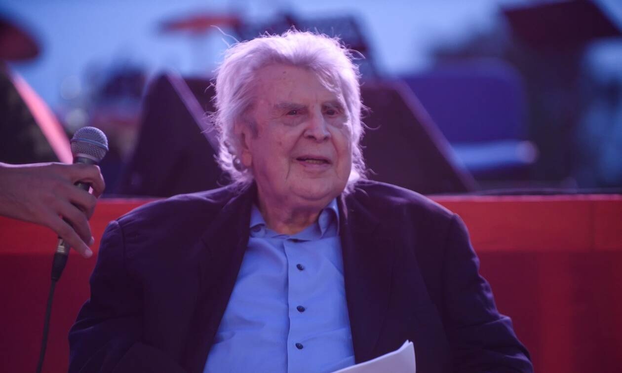 Ο Μίκης Θεοδωράκης