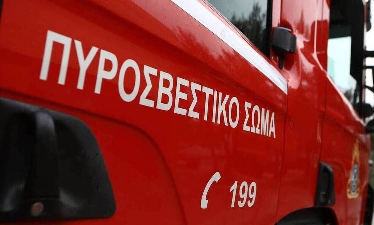 Θεσσαλονίκη: Φωτιά στη Σίνδο – Διακόπτονται δρομολόγια της ΤΡΑΙΝΟΣΕ