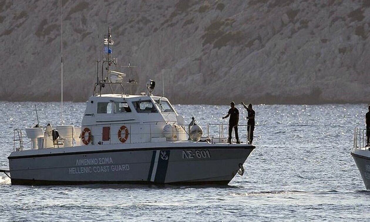Μήλος: Τουριστικά σκάφη έκαναν κόντρες εν πλω!